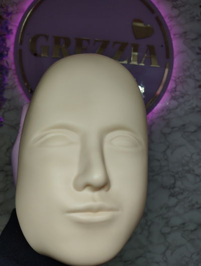 Cara de piel sintética 