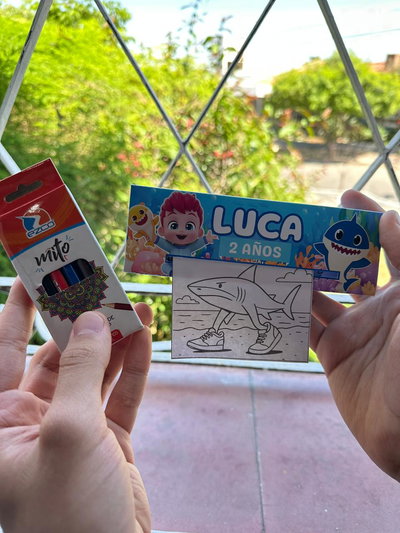 Souvenir Caja Rollo Para Colorear Cumple + 6 Colores X10 Unidades