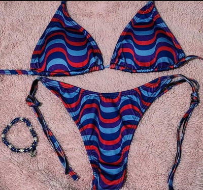 Bikini estampada c/taza