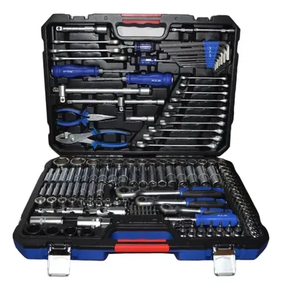 Set de tubos, puntas y llaves con crique 150 piezas