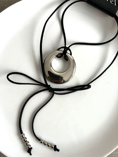 Chocker 01