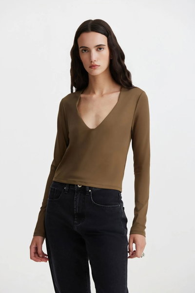 Remera Haines Avellana Ayres