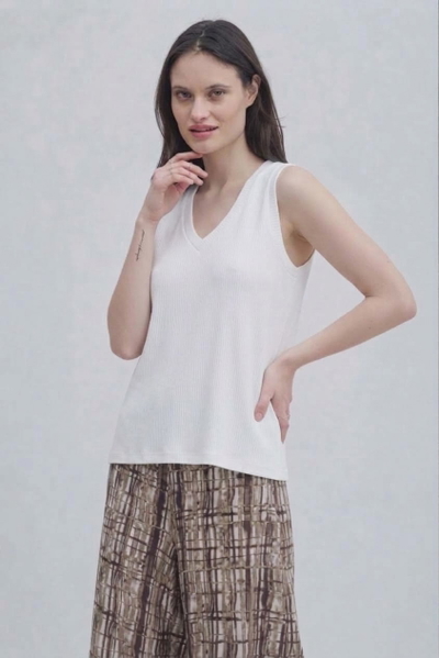 Musculosa Solana Crudo Estancias
