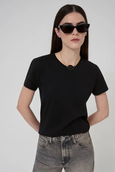 Remera Orilla U Negro Ayres