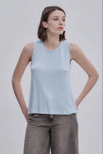 Musculosa Sol Celeste Estancias