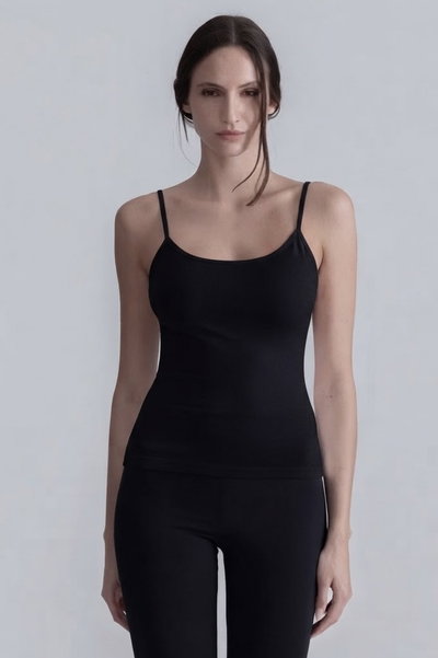 Musculosa Sara Negro Estancias