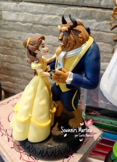 Adorno La Bella y La Bestia modelo 2