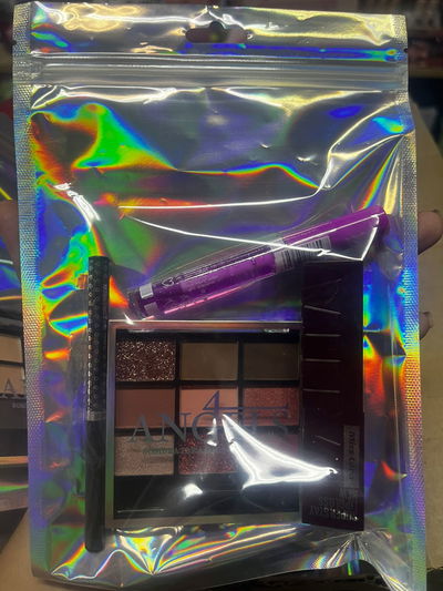 Combo maquillaje paleta ,rimel , delineadores 