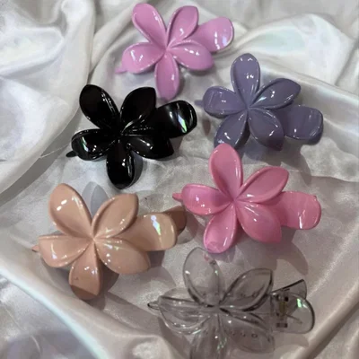 BROCHE FLOR HAWAIANA LISO