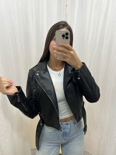 Campera de ecocuero Bela