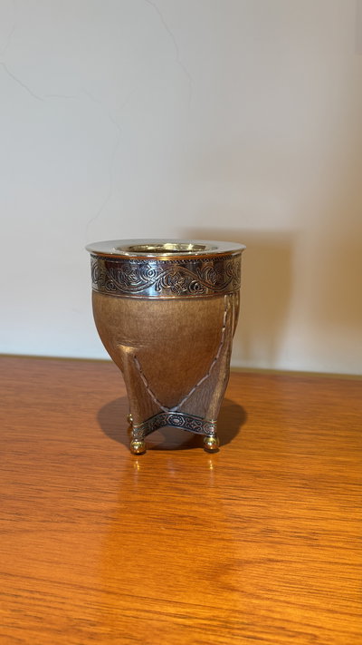 Imperial cuero crudo con pelotas