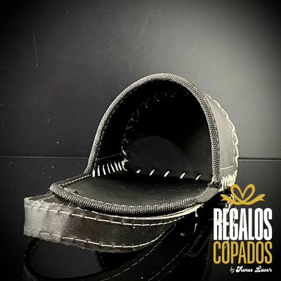 Portamate colgante para auto ecocuero