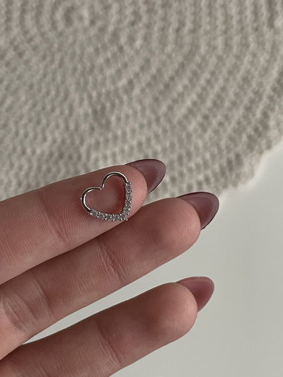 Piercing corazón AQ