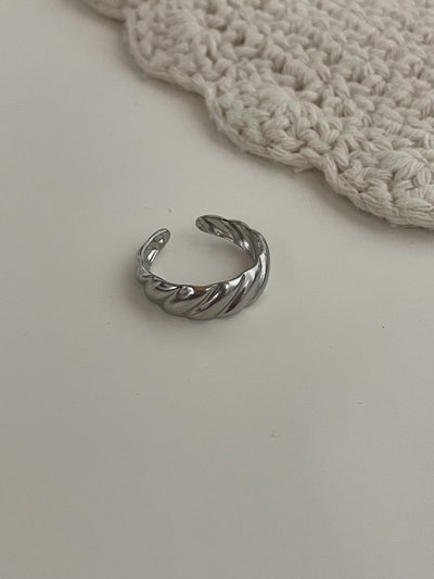 Anillo Croissant AQ