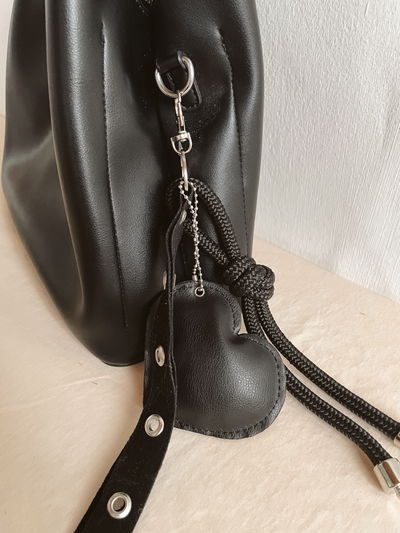 Llavero/Charm (corazon negro)