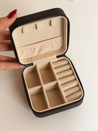 Alhajero Cuadrado Negro