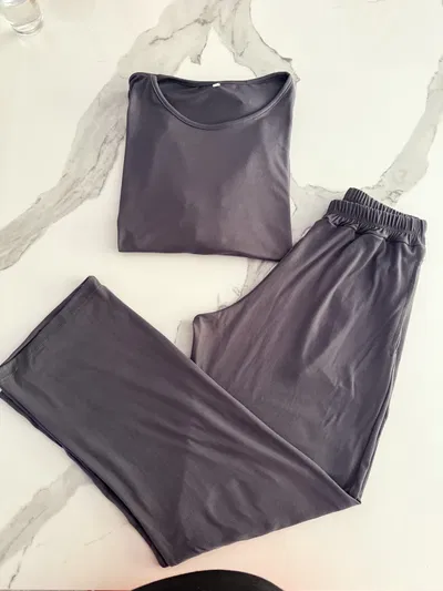 PIJAMA LARGO ADULTO MANGA LARGA LISO TOPO