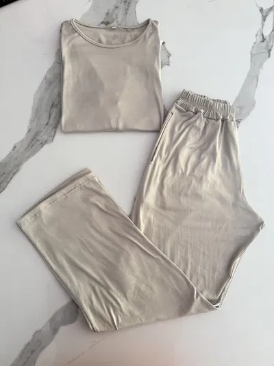 PIJAMA LARGO ADULTO MANGA LARGA LISO VISON