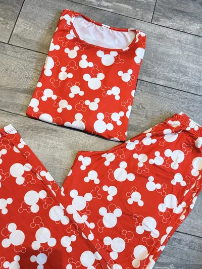 PIJAMA LARGO ADULTO MANGA LARGA FULL ESTAMPA COD 212