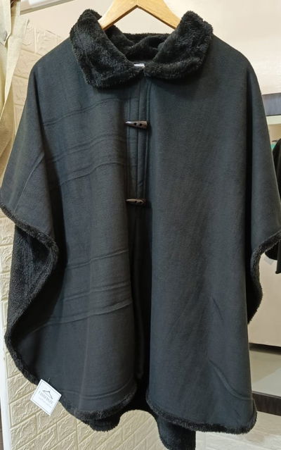 Poncho Black