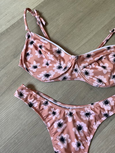 Bikini Aurora con aro