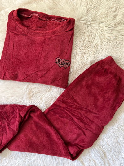 Pijama IMPORTADO peluche -BORDO-