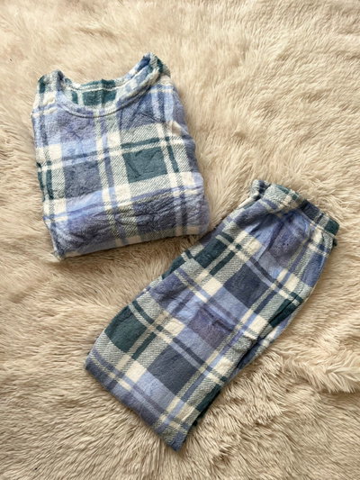 pijama peluche UNISEX -celeste cuadros-