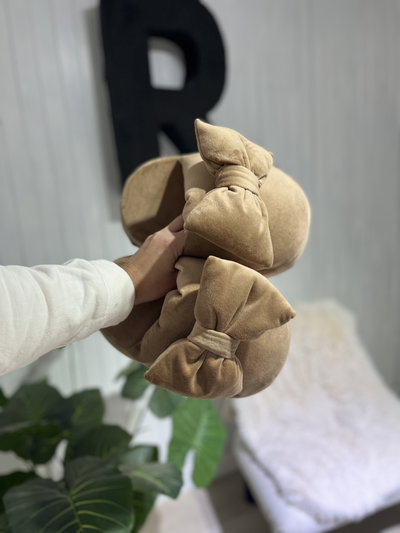 Pantufla, moño Nude