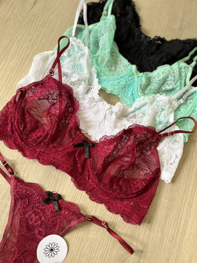 Conjunto ALMA encaje con aro -NUEVOS-