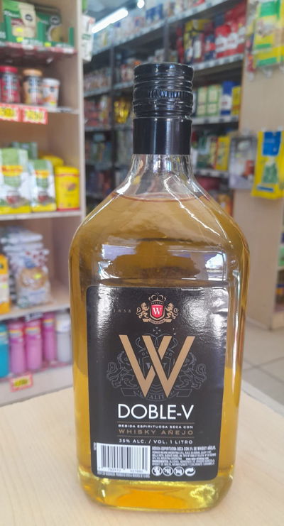 Whisky Añejo  Doble V x 1 litro 