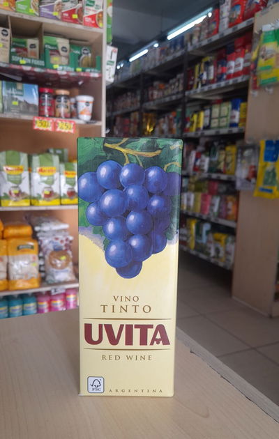 Tetrabrik Vino Tinto Uvita X 1 litro