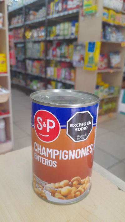 S&P Lata de Champignones Enteros x 170g