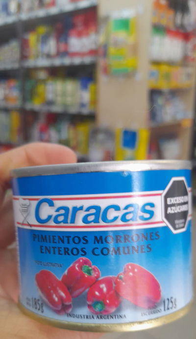 Caracas Lata de Pimientos Morrones Enteros x 185g