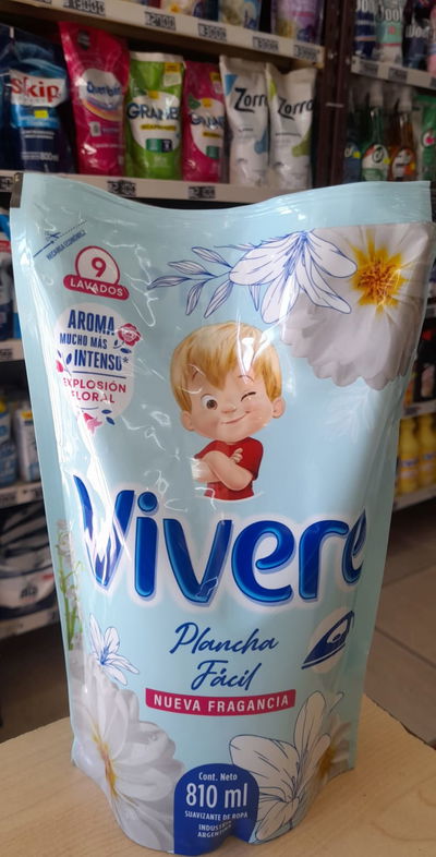 Vívere Apresto Plancha Fácil Explosión Floral x 810ml