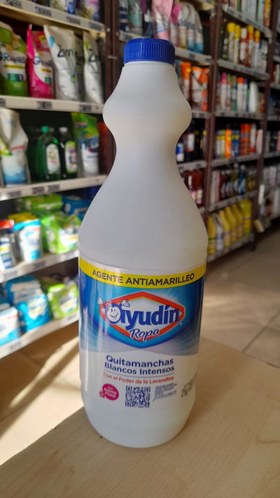 Ayudín Ropa Quitamanchas x 1Litro