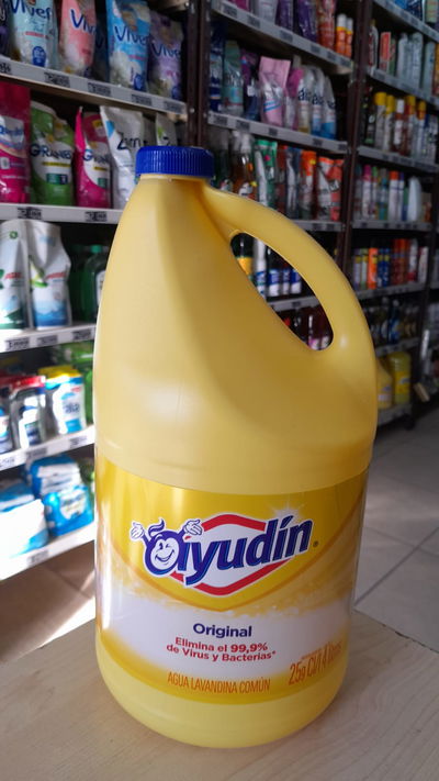 Ayudín Agua  Lavandina Original x 4Litros