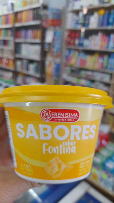 La Serenísima Sabores Queso Untable Fontina x 180g