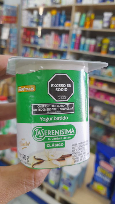 La Serenísima Yogur Batido Clásico Descremado Vainilla x 120g
