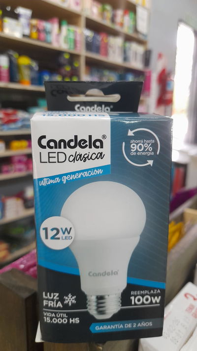 Candela Lámpara Led Clásica Luz Fría 12w x 1uni.