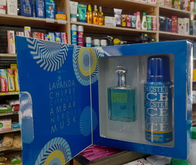 Chester Ice Perfume+Desodorante en Caja Regalo x 1uni.