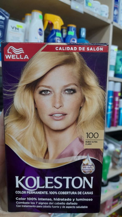 Wella Koleston 100 Rubio Ultra Claro x 1uni.