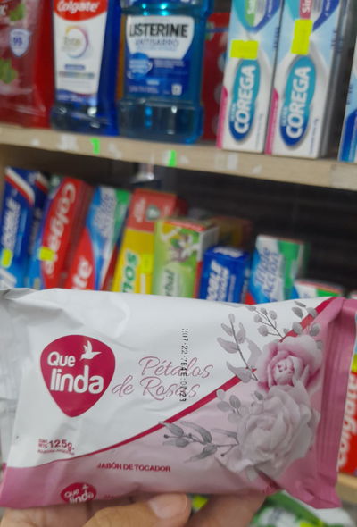 Qué Linda Jabones Pétalos de Rosas x 125g