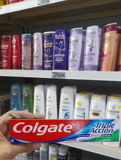 Colgate Crema Dental Triple Acción x 90g