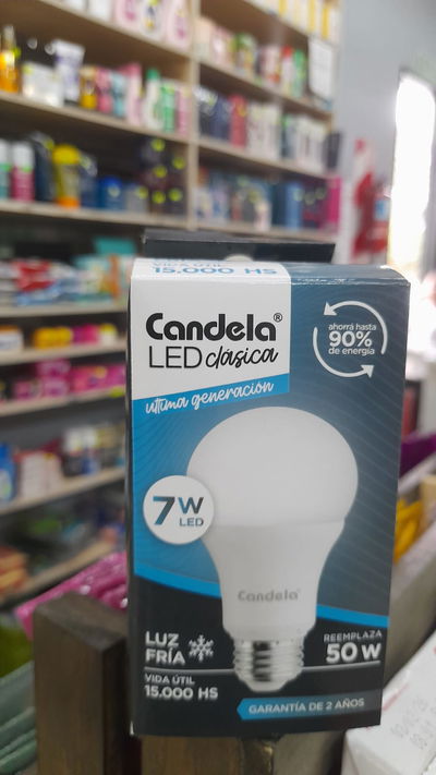 Candela Lámpara Led Clásica Luz Fría 7w x 1uni.