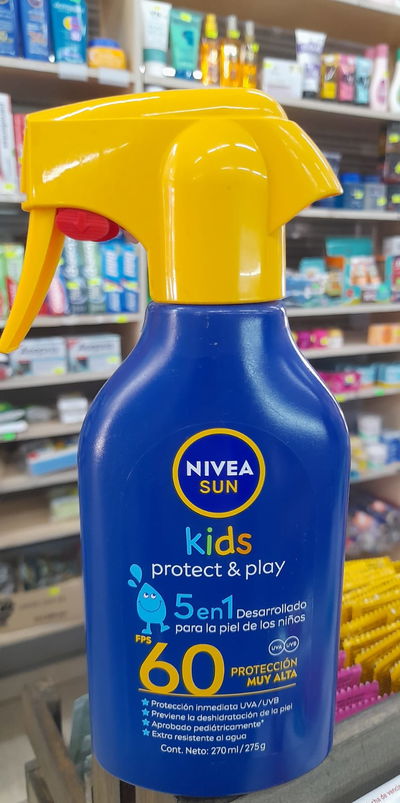 Nivea Sun Kids Protect & Play FPS 60 x 270ml