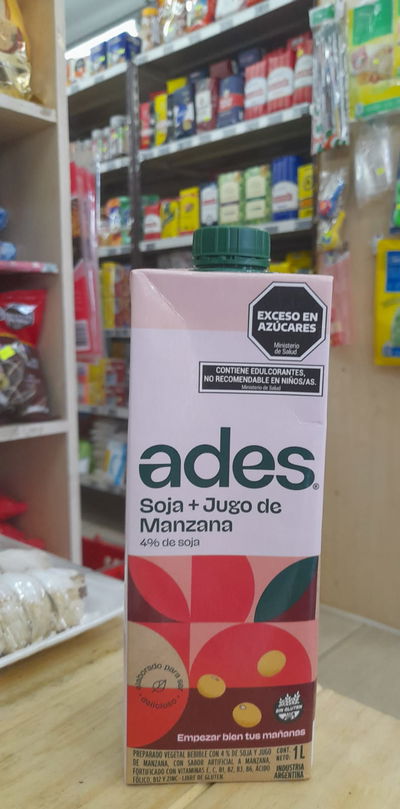 Ades Jugo Soja+Jugo de Manzana en Tetrabrick x 1L