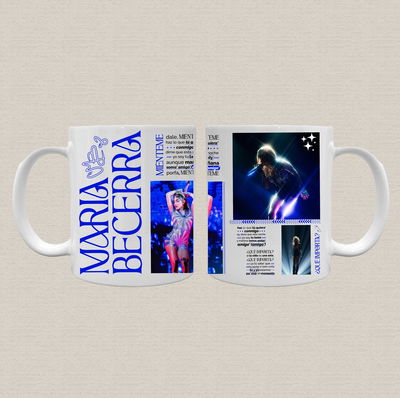 Taza de cerámica con diseño Maria Becerra en azul