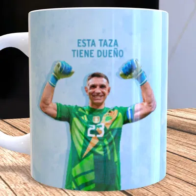 Taza de cerámica Dibu Martinez "Esta taza tiene dueño"