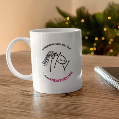 Taza de cerámica despertar con anestesióloga