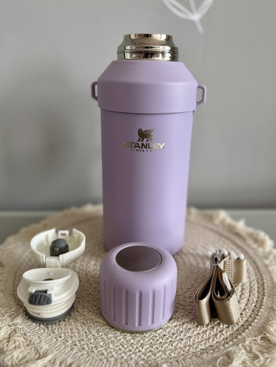 Termo/Botella Stanley con correa